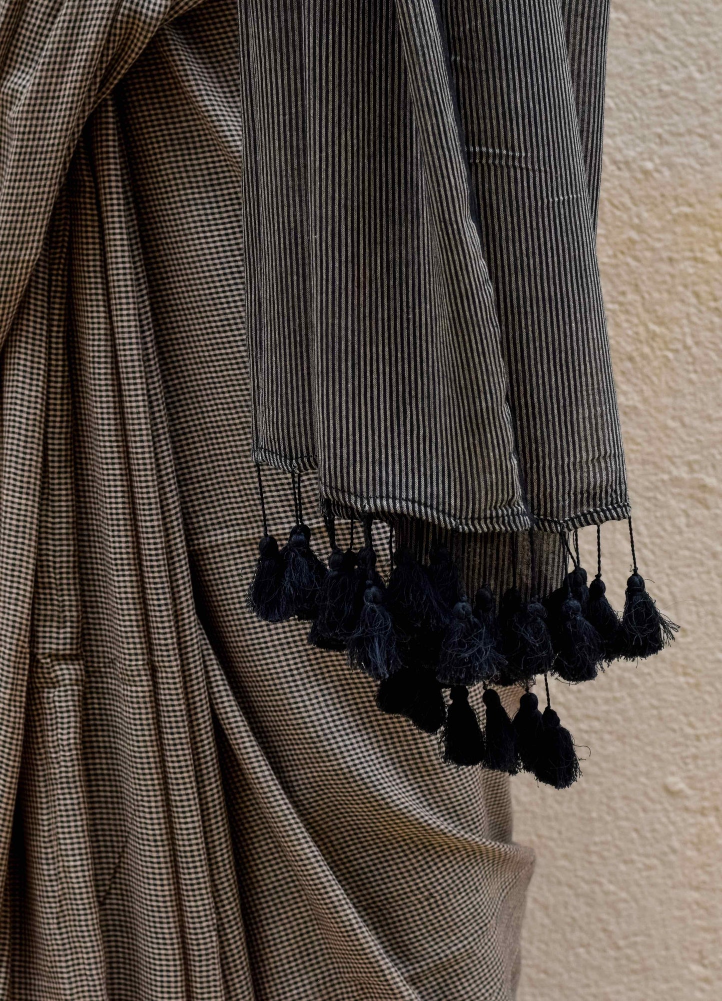 Elegant Small Brown Black Check