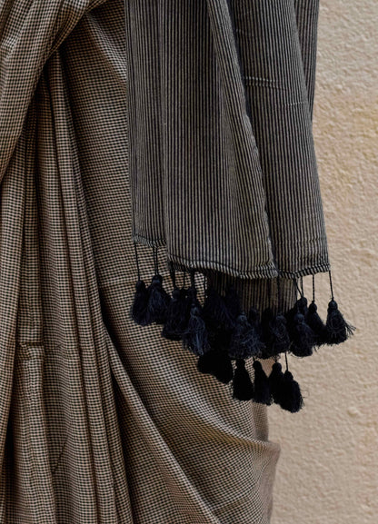 Elegant Small Brown Black Check